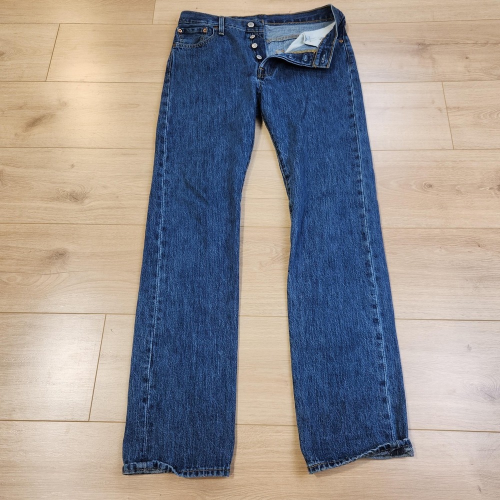 Levis 501 Jeans Mens 30x34 Blue Medium Wash Button Fly Straight Denim Casual